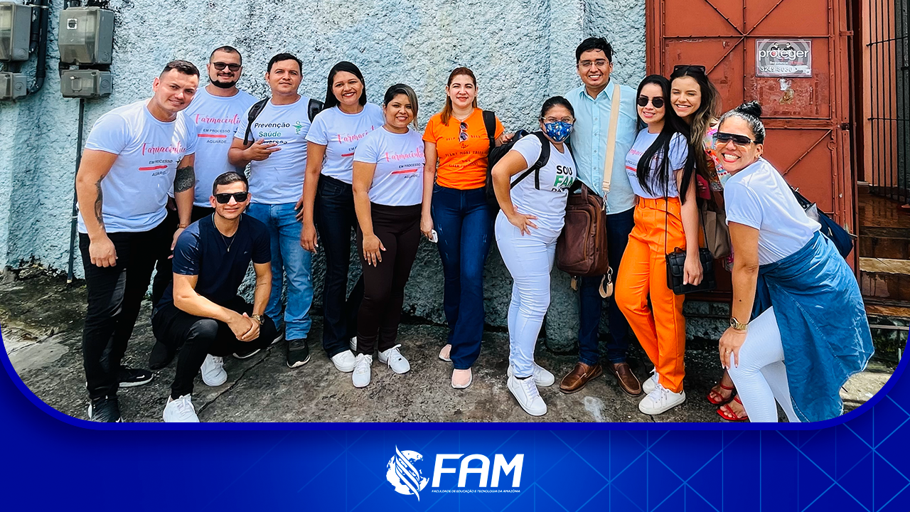 Visita Técnica na Farmácia Juruá: Explorando a Extração de Óleos Naturais