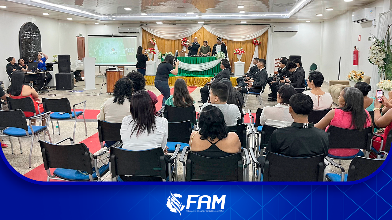 Cerimônia da Moeda reúne estudantes de Administração da FAM