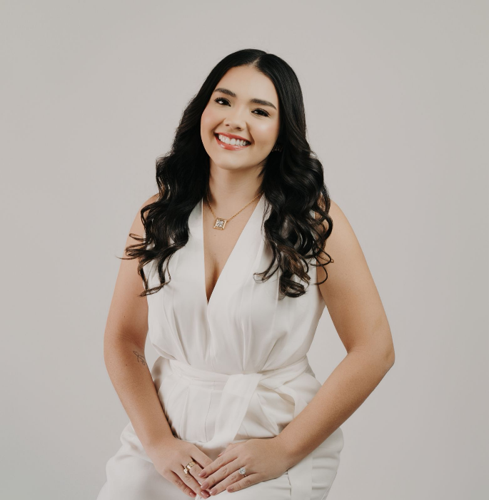 Dra. Lorena Ferreira