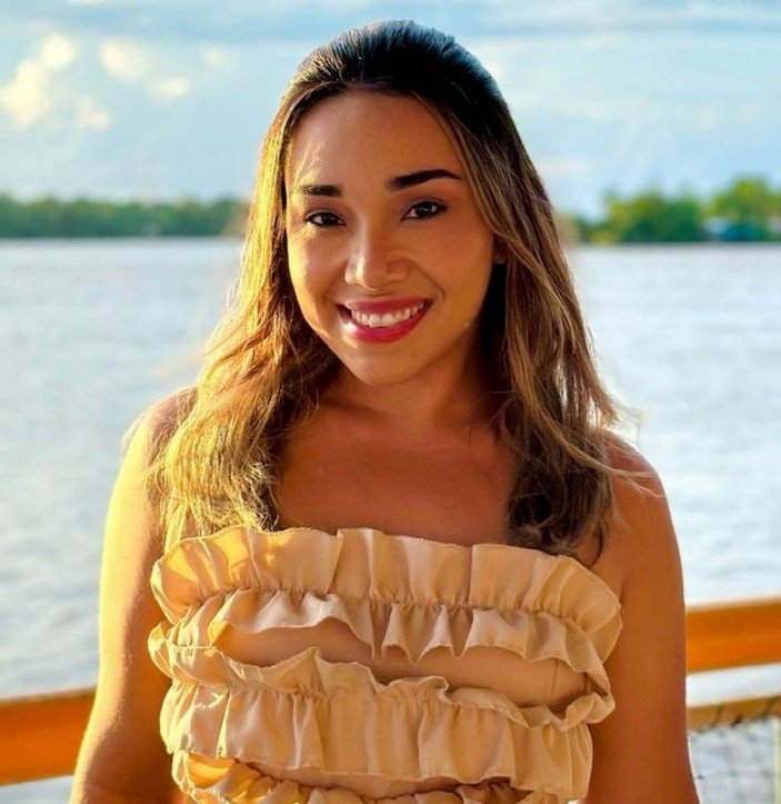 Dra. Ravenna Almeida